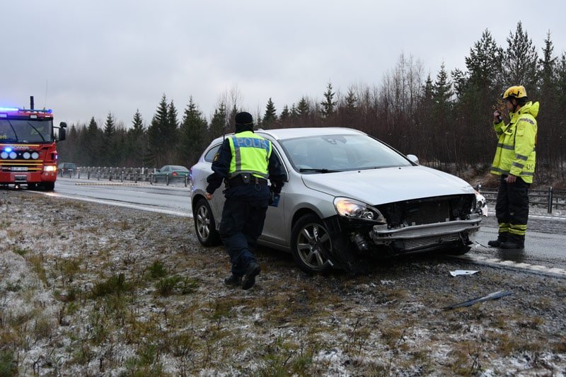 Norrala: Trafikolycka vid Alebosjön