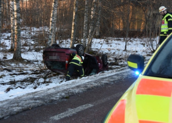 Stråtjära: Flera olyckor på väg 83
