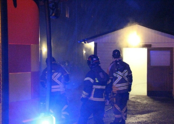 Gävle: Brand i sophus