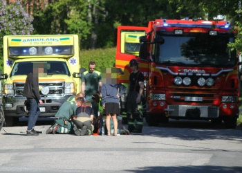 Gävle: Mopedister kolliderade