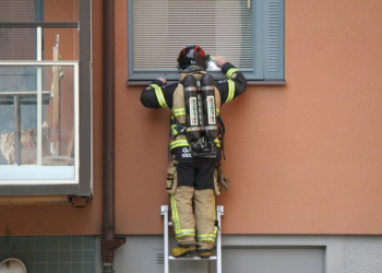 Gävle: Lägenhetsbrand misstänks vara anlagd