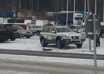 Söderhamn: Polisbil körde in i fundament