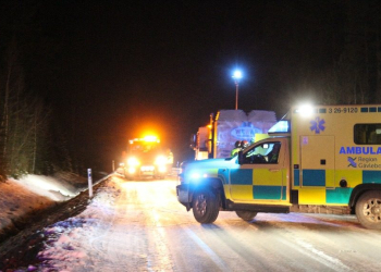 Bergby: Frontalkollision på väg 303