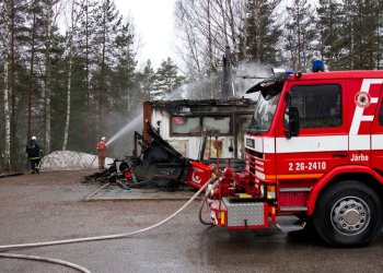 Järbo: Kiosk förstörd i brand
