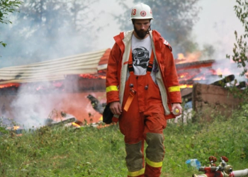 Järbo: Brand i ladugårdsbyggnad