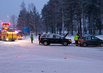 Sandviken: Trafikolycka på Västerled