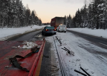 Gävle: Stopp på E4 efter lastbilsolycka