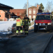Glössbo: Personbil körde genom busskur