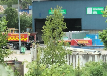 Söderhamn: Brand i byggnad med sopor