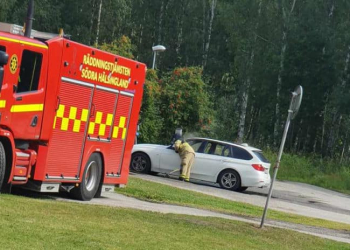 Söderhamn: Bilbrand på Kilsmyravägen
