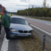 Norrala: Bil i mitträcket på E4