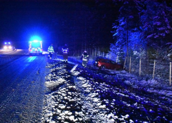 Tönnebro: Bil sladdade av E4