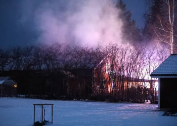 Björke: Brand i villa