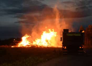 Söderhamn: Brand i större vedupplag