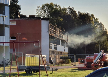 Söderala: Rökutveckling från eldhärjat hus