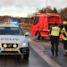 Bergby: Lastbil och personbil kolliderade