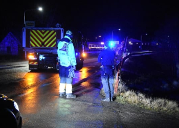 Kungsgården: Brand intill bro