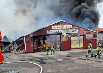 Skutskär: Brand i träindustri
