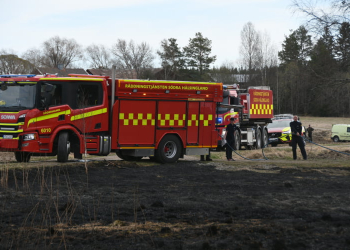 Trönö: Brand på åker (13:22)