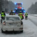 Söderhamn: Personbil voltade på E4