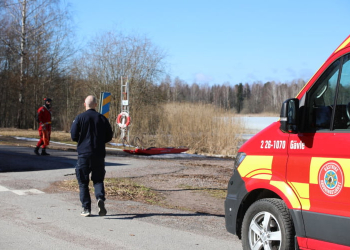 Gävle: Befarad drunkning vid Rudsjön