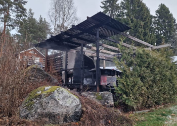 Söderhamn: Brand i pergola