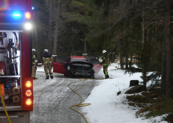 Ljusne: Bilbrand i Lövskär