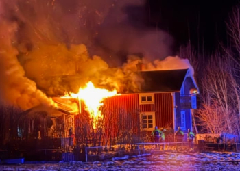 Norrala: Brand i villa