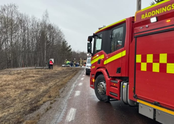 Trönö: Trafikolycka på väg 654