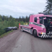 Jädraås: Personbil voltade på grusväg