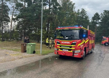Sandarne: Mindre brand efter blixtnedslag