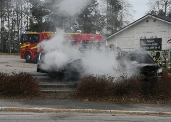Enånger: Bilbrand vid Coop