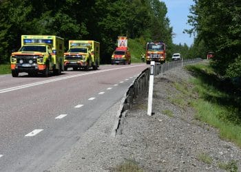 Stråtjära: Singelolycka på väg 83