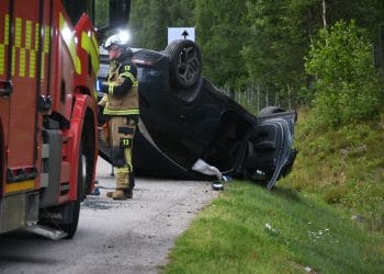 Söderhamn: Personbil voltade vid Sörbränningen